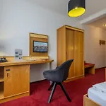 Zur Schmiede 3* 고렌레빈