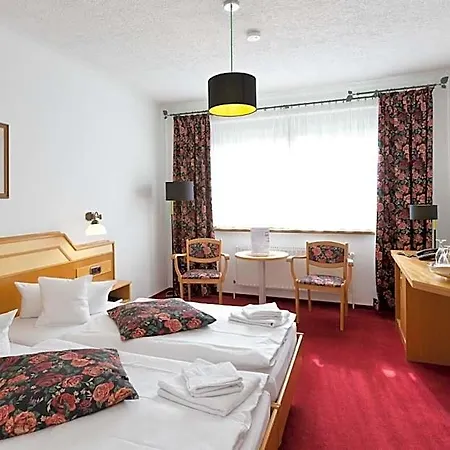 Zur Schmiede Hotel 3*