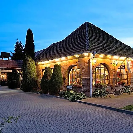 Zur Schmiede 3*