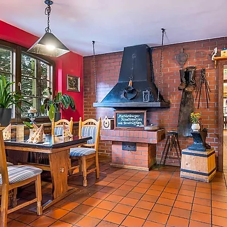 Zur Schmiede Hotel 3*