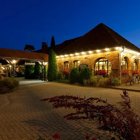Zur Schmiede Hotell 3*