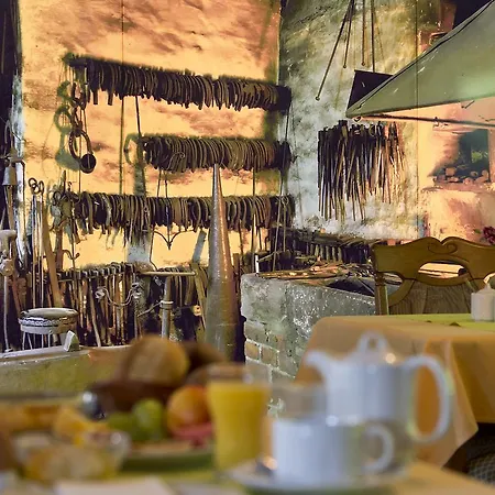 Hotell Zur Schmiede 3*